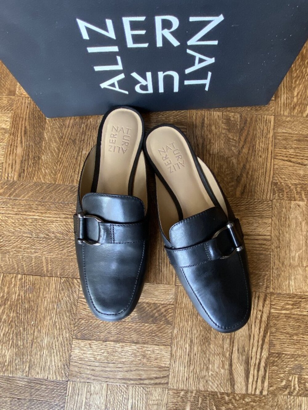 NWT Naturalizer Etta Black Leather Mule Loafers Size8.5